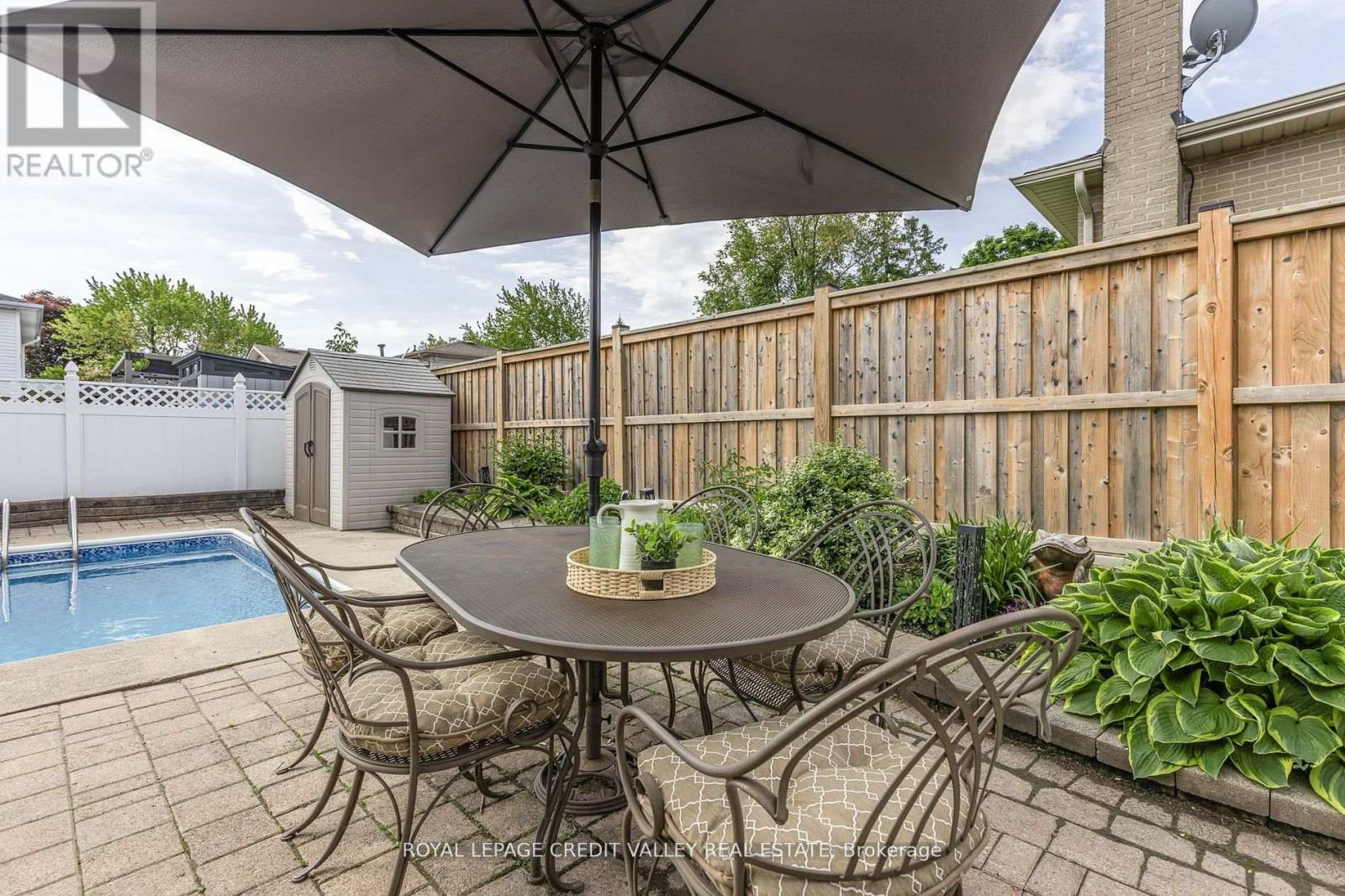 36 Lockton Crescent, Brampton, Ontario  L6W 1C3 - Photo 37 - W12418581