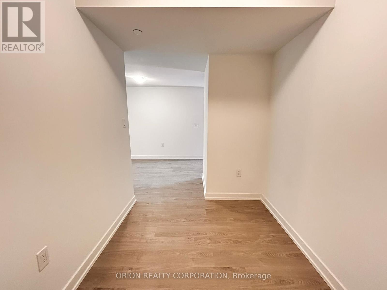 404 - 556 Marlee Avenue, Toronto, Ontario  M6B 0B1 - Photo 12 - W12421146