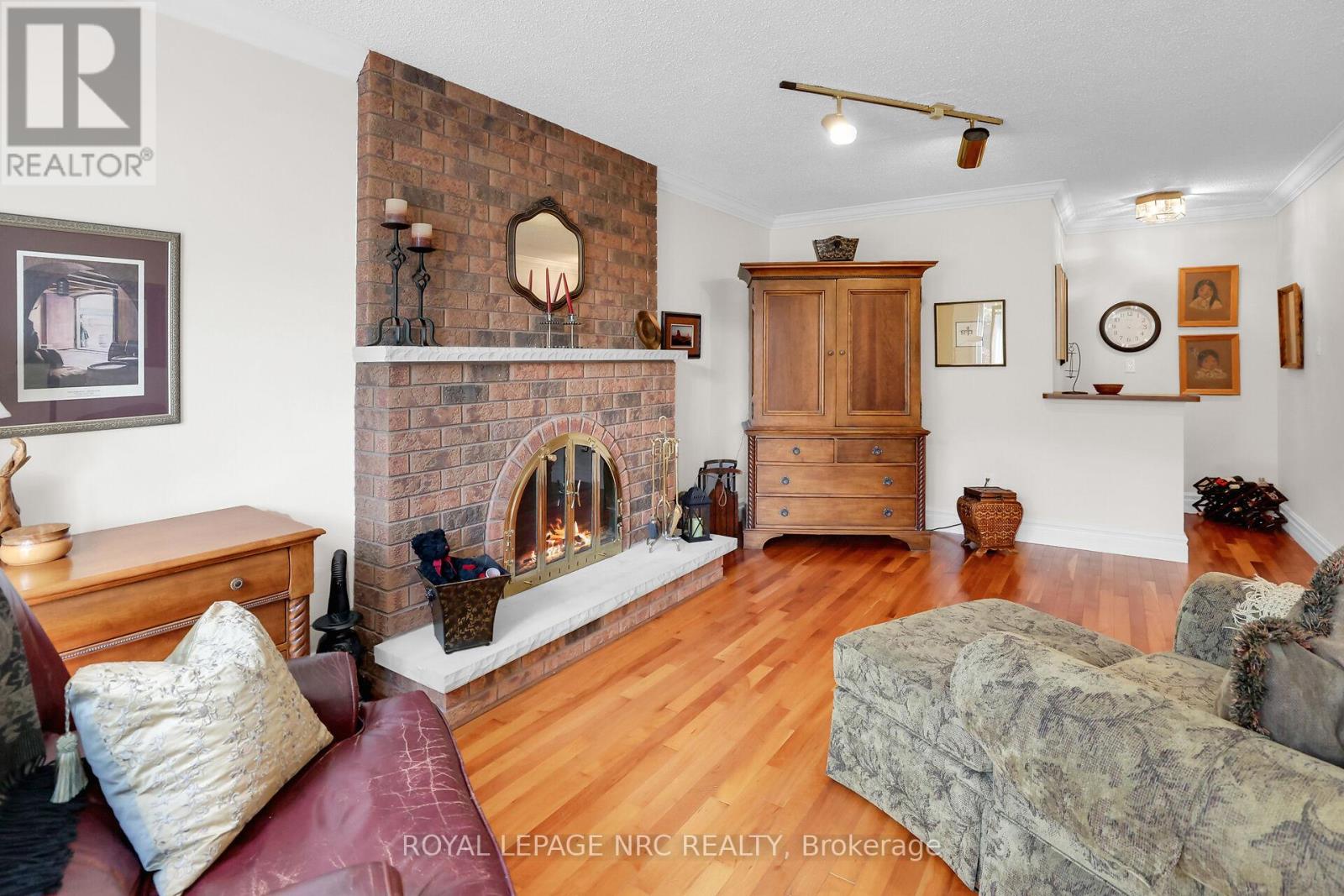 1152 Rushbrooke Drive, Oakville, Ontario  L6M 1K1 - Photo 22 - W12423178