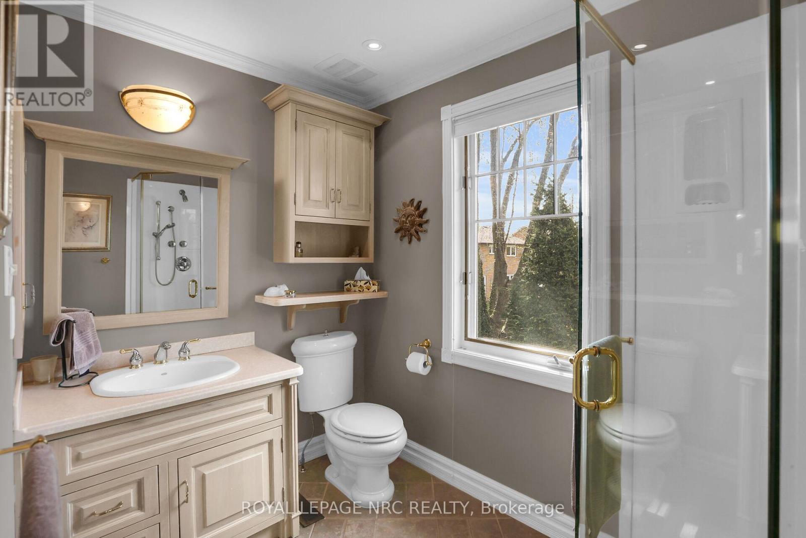 1152 Rushbrooke Drive, Oakville, Ontario  L6M 1K1 - Photo 30 - W12423178