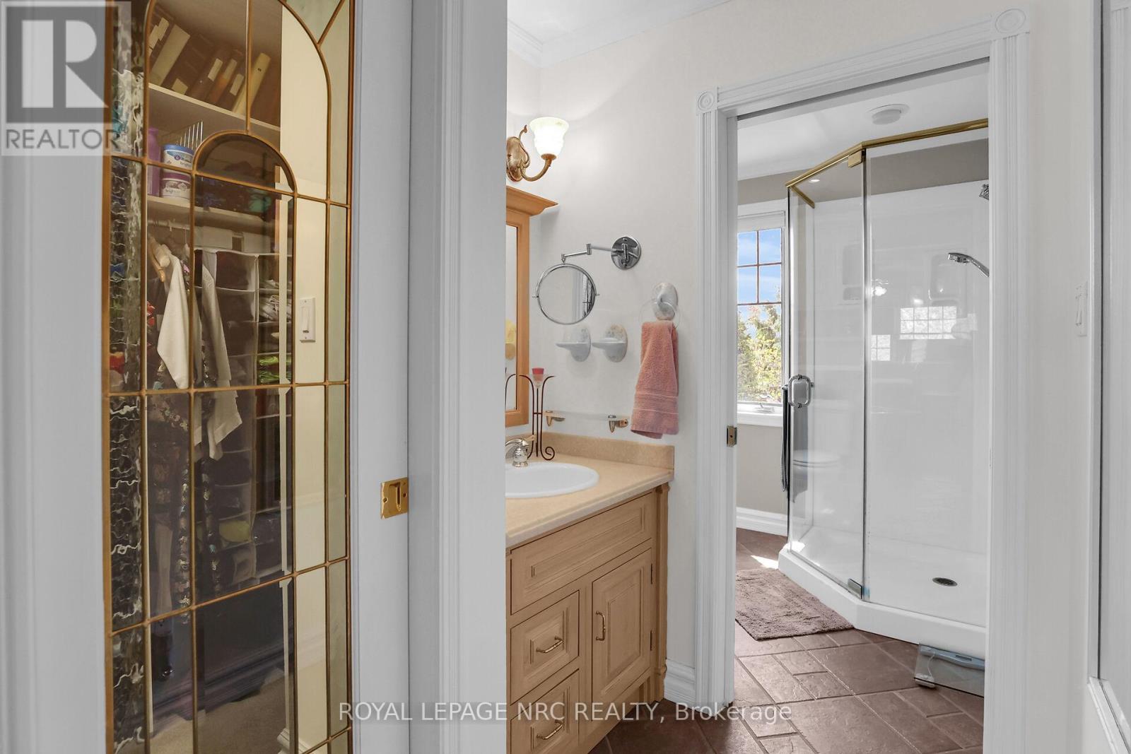 1152 Rushbrooke Drive, Oakville, Ontario  L6M 1K1 - Photo 42 - W12423178