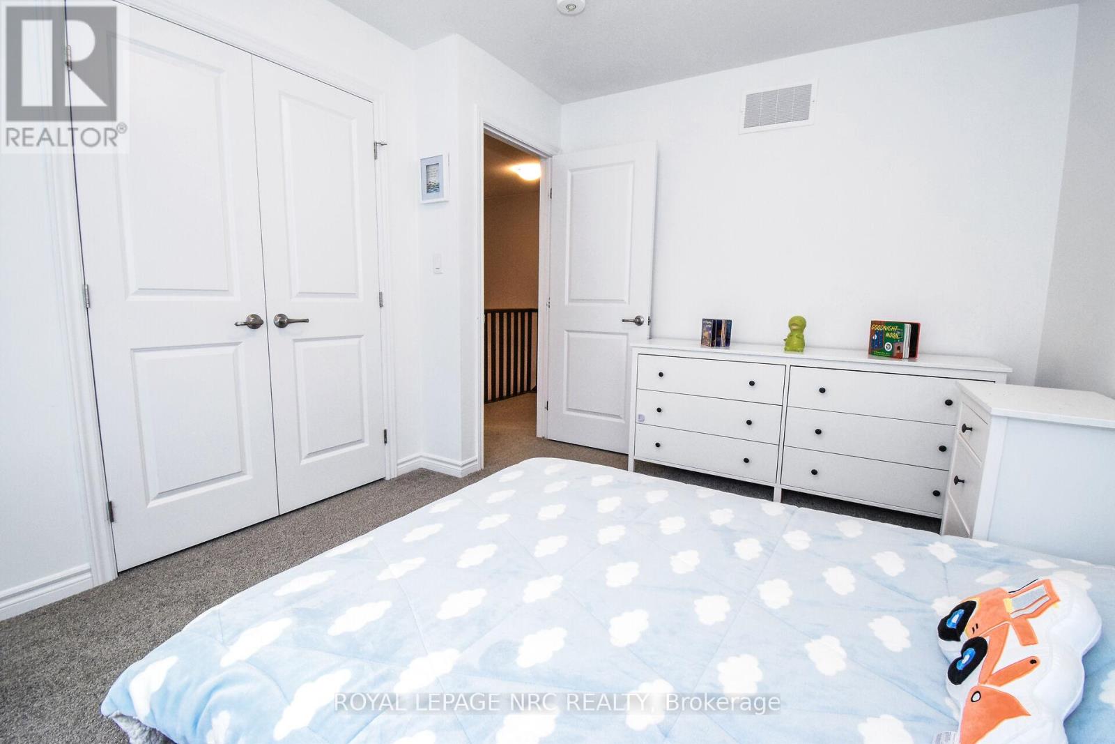 4062 Thomas Street, Lincoln, Ontario  L3J 0S5 - Photo 28 - X12423220