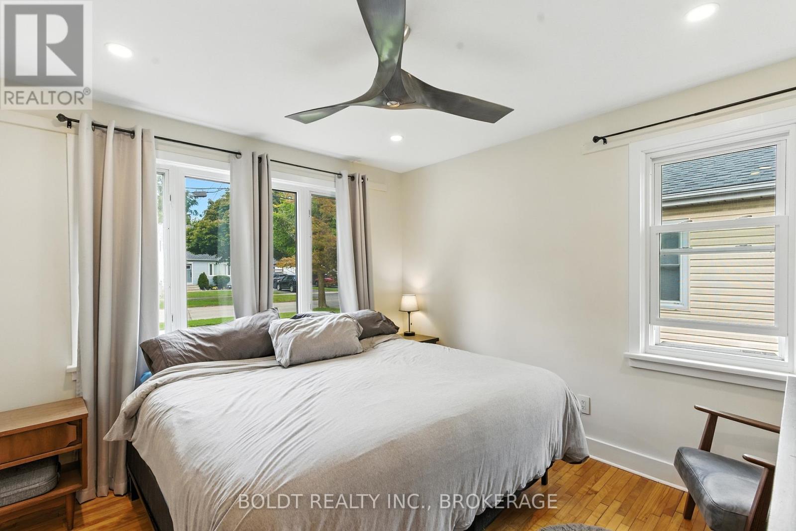 6962 Margaret Street, Niagara Falls, Ontario  L2G 2V9 - Photo 15 - X12423251