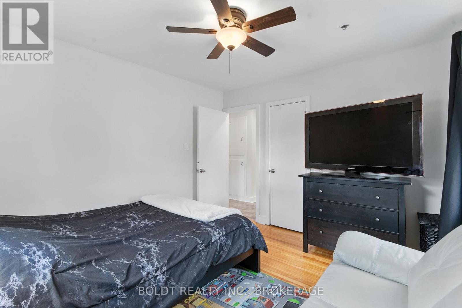 6962 Margaret Street, Niagara Falls, Ontario  L2G 2V9 - Photo 21 - X12423251