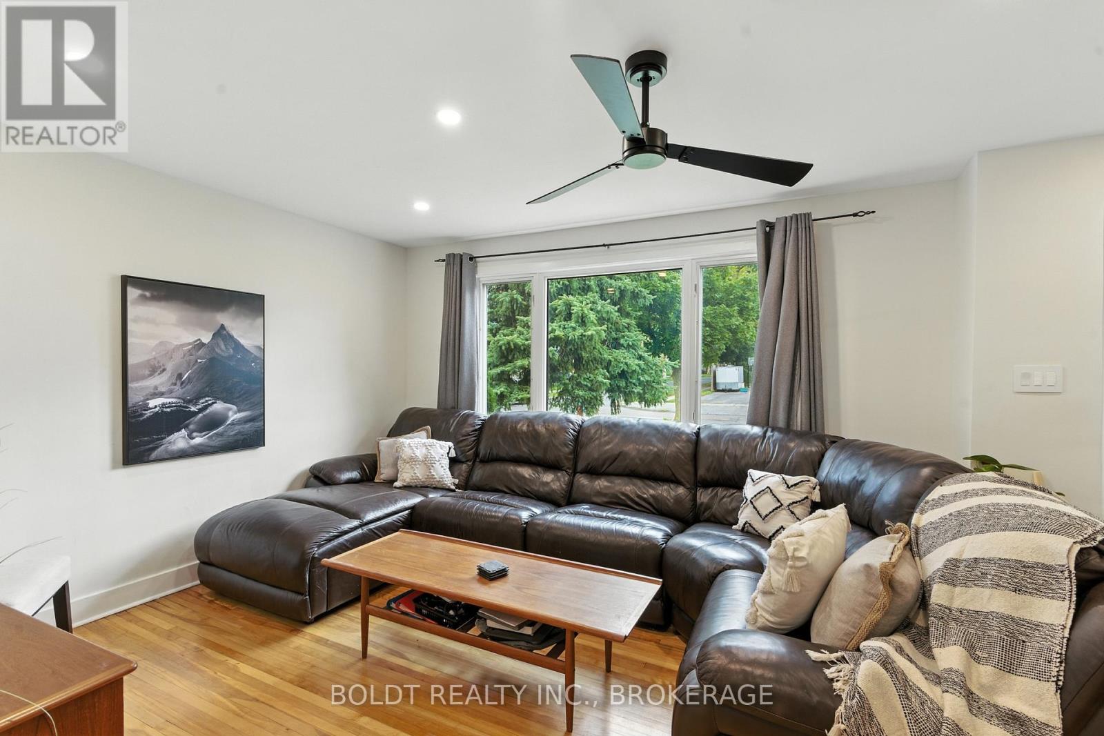 6962 Margaret Street, Niagara Falls, Ontario  L2G 2V9 - Photo 6 - X12423251