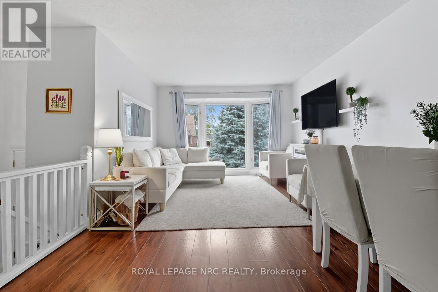 553 Wright Street, Welland, Ontario  L3B 2K6 - Photo 6 - X12423275