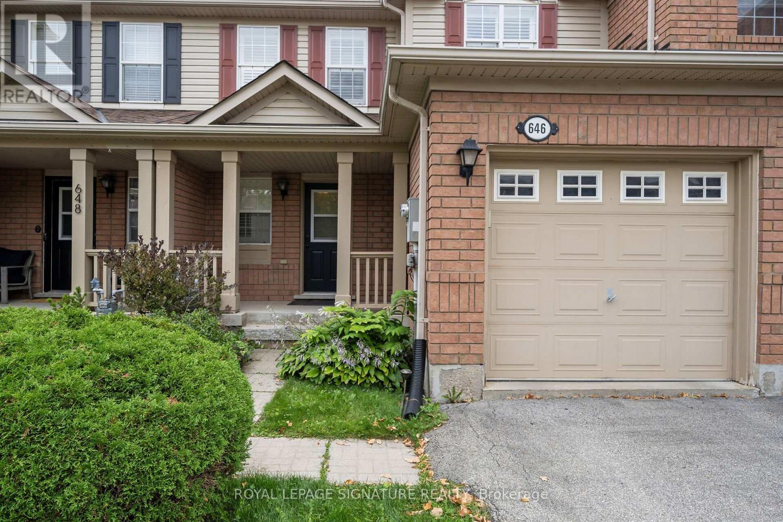 646 Kerr Trail, Milton, Ontario  L9T 5W1 - Photo 2 - W12423109