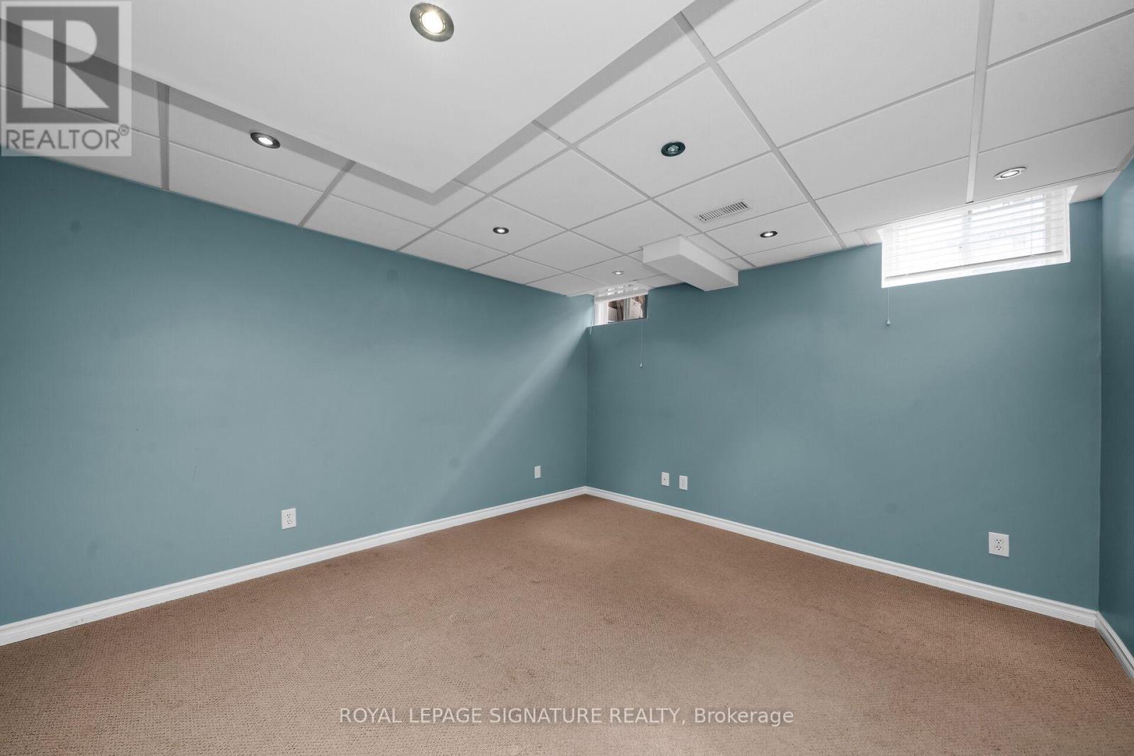 646 Kerr Trail, Milton, Ontario  L9T 5W1 - Photo 22 - W12423109