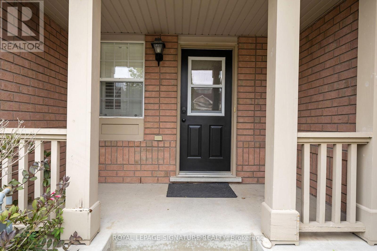 646 Kerr Trail, Milton, Ontario  L9T 5W1 - Photo 3 - W12423109