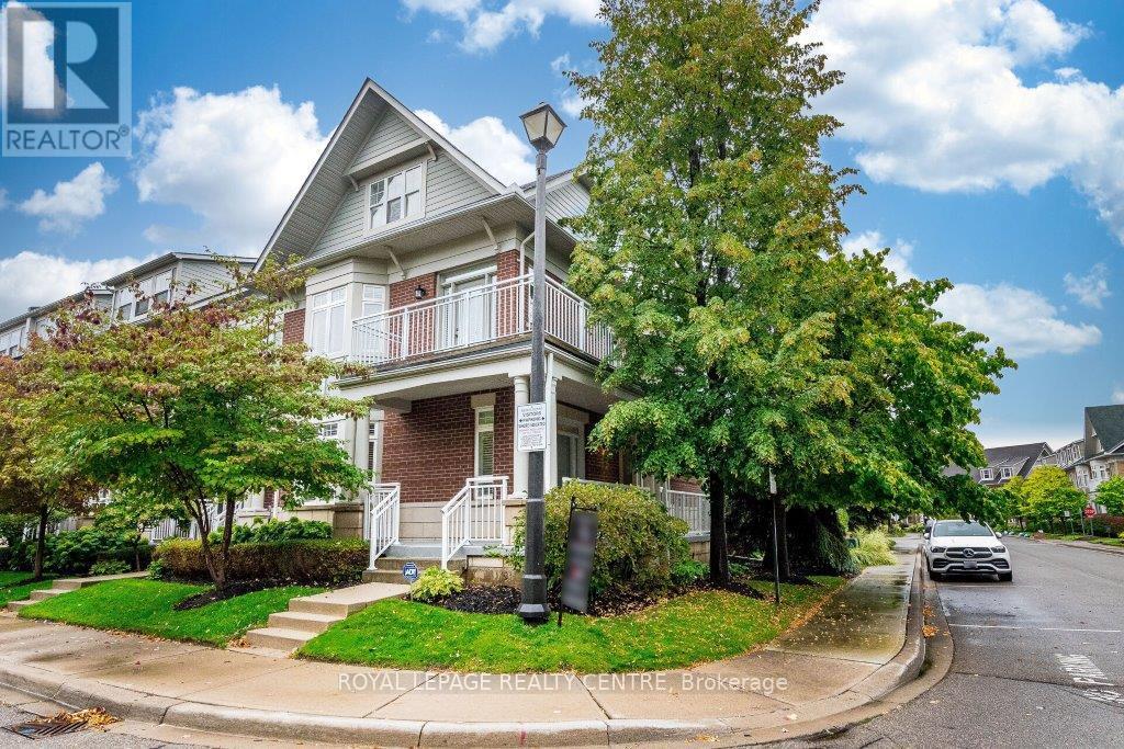 35 Compass Way, Mississauga (Port Credit), Ontario  L5G 4T8 - Photo 1 - W12423134