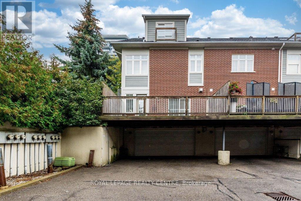 35 Compass Way, Mississauga (Port Credit), Ontario  L5G 4T8 - Photo 45 - W12423134