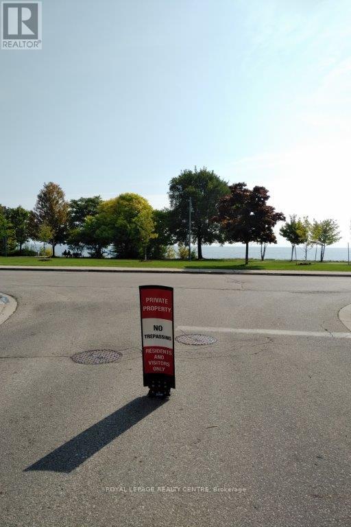 35 Compass Way, Mississauga (Port Credit), Ontario  L5G 4T8 - Photo 48 - W12423134