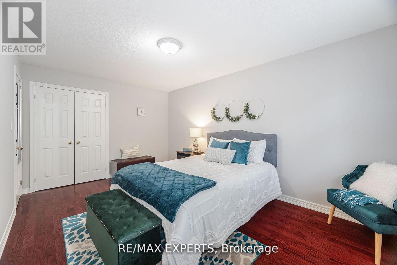5 Leamster Trail, Caledon, Ontario  L7C 1G9 - Photo 15 - W12423148
