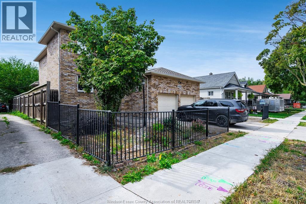 1833 St. Luke, Windsor, Ontario  N8W 3W8 - Photo 31 - 25024284