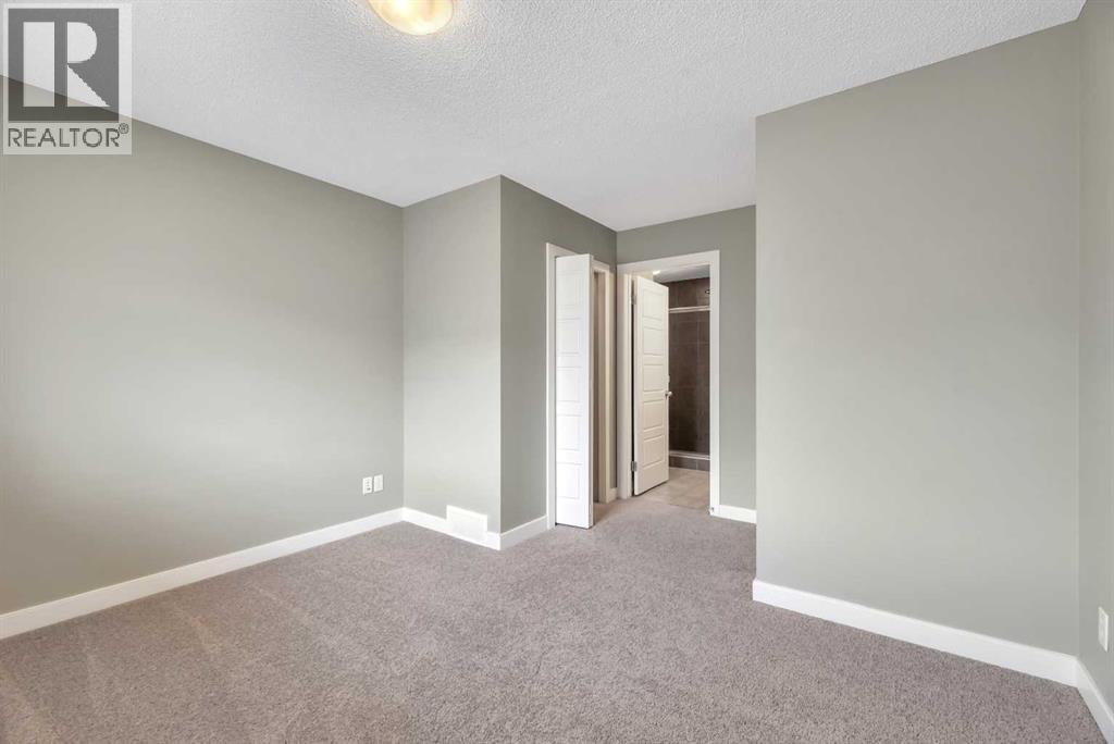 236 Pantego Lane Nw, Calgary, Alberta  T3K 0T1 - Photo 16 - A2248426