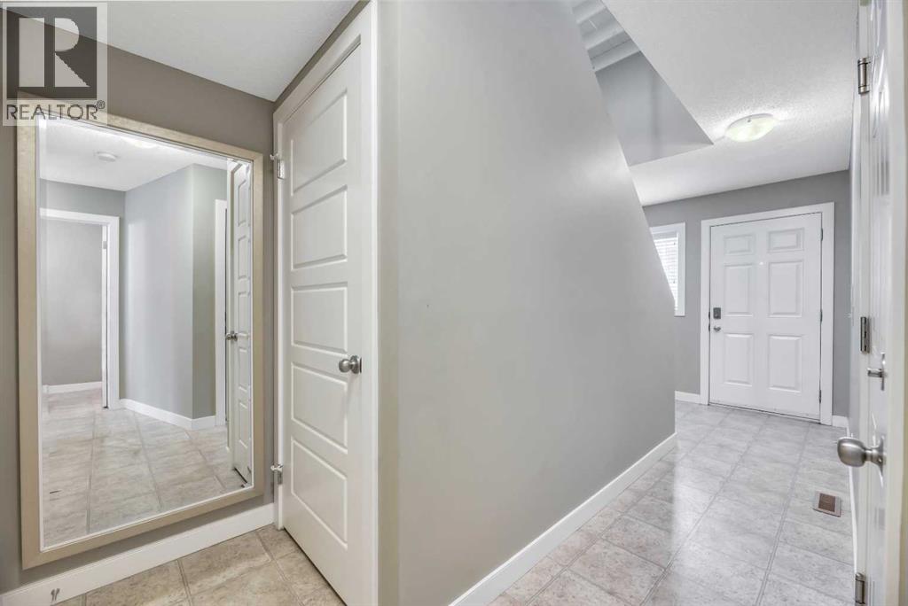236 Pantego Lane Nw, Calgary, Alberta  T3K 0T1 - Photo 10 - A2248426