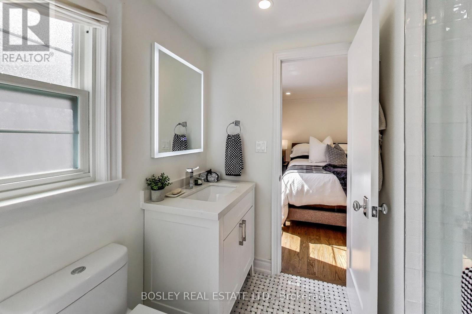 7 Sidney Street, Toronto (Yonge-St. Clair), Ontario  M4V 2G3 - Photo 22 - C12422981