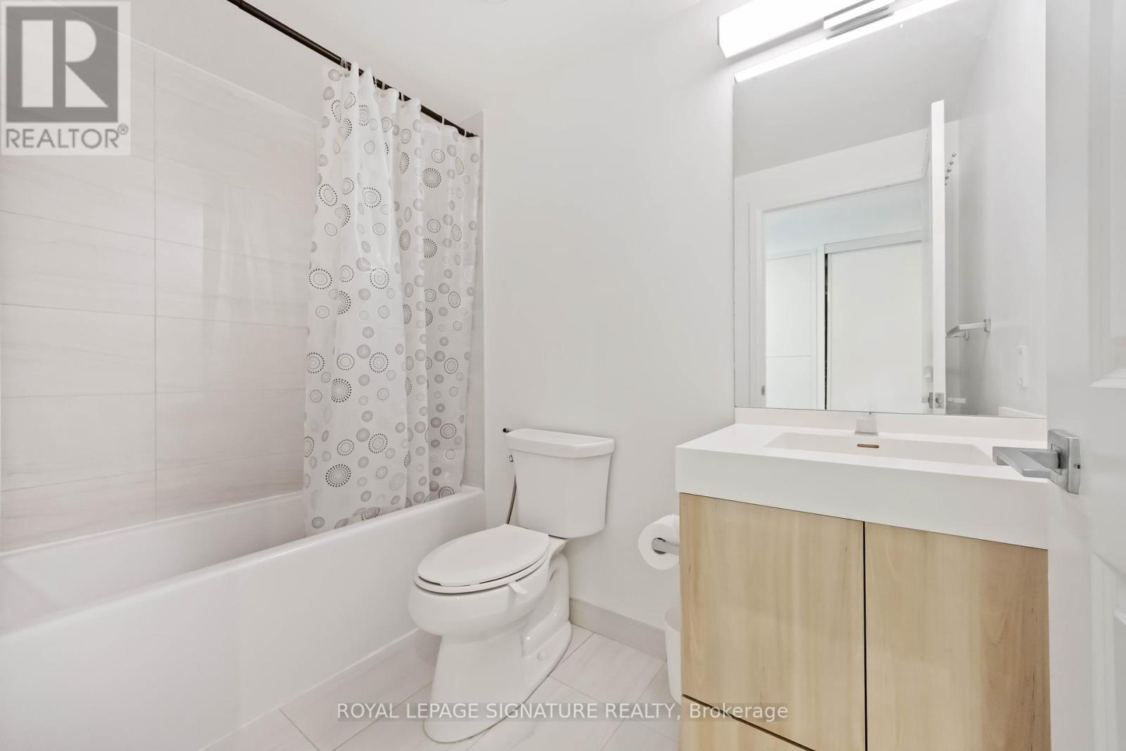 1725 - 251 Jarvis Street, Toronto (Moss Park), Ontario  M5B 0C3 - Photo 26 - C12423229