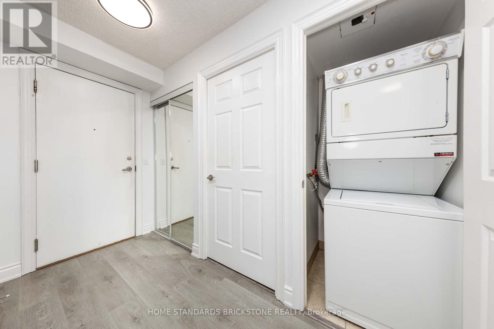 1504 - 15 Greenview Avenue, Toronto (Newtonbrook West), Ontario  M2M 4M7 - Photo 25 - C12423320