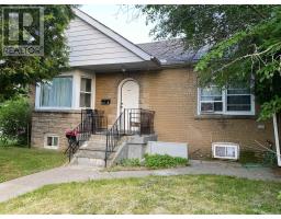 82 MEIGHEN AVENUE, Toronto, Ontario
