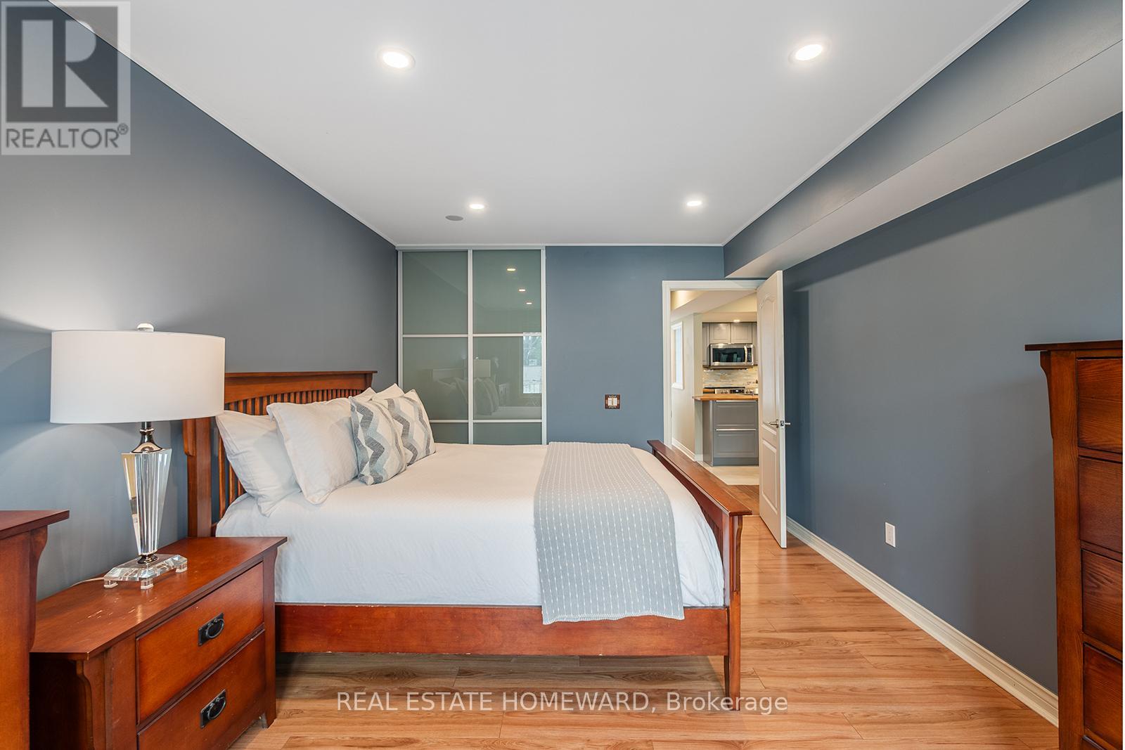 301 - 1941 Queen Street E, Toronto, Ontario  M4L 1H7 - Photo 11 - E12423215