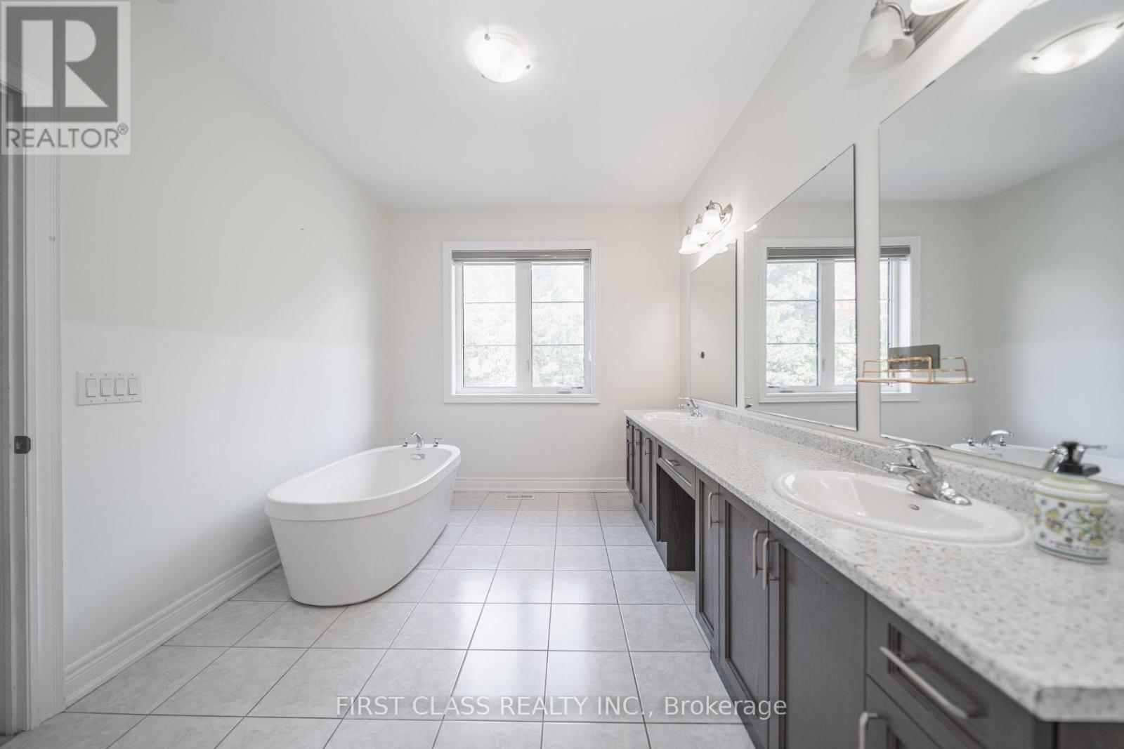 38 Beaverdams Drive, Whitby, Ontario  L1P 0C7 - Photo 15 - E12423278