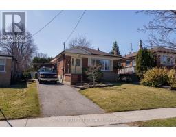 3 CHESTERMERE BOULEVARD, Toronto, Ontario