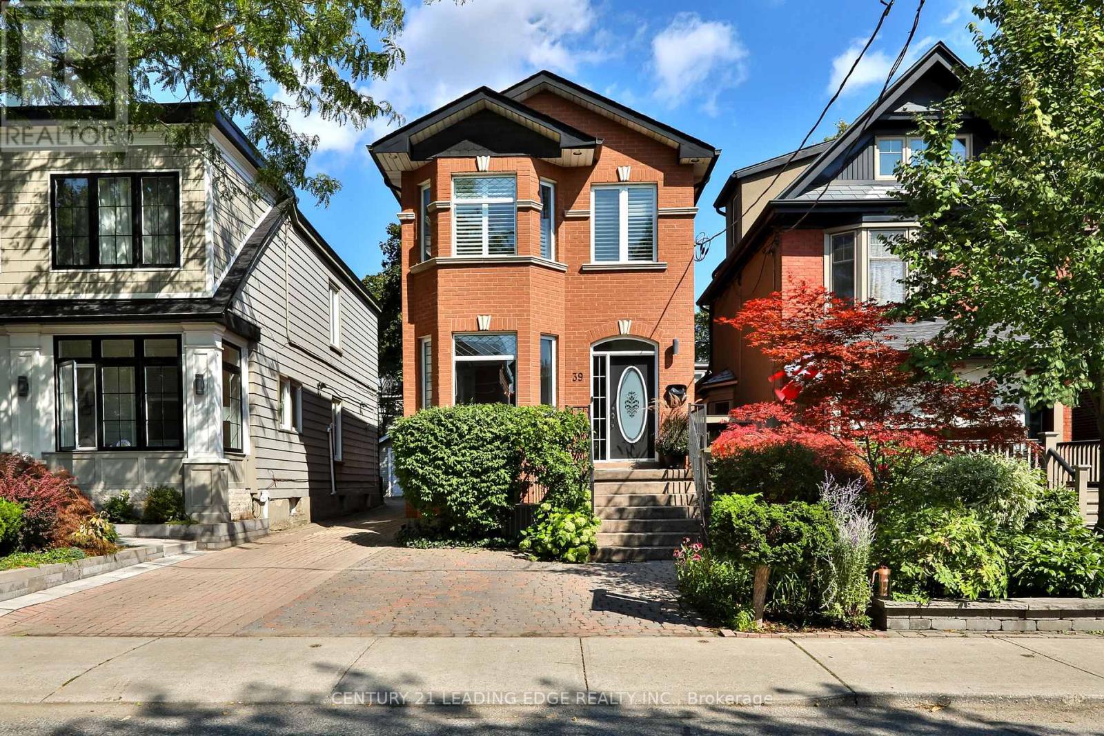 39 Ferrier Avenue, Toronto, Ontario  M4K 3H5 - Photo 1 - E12423315
