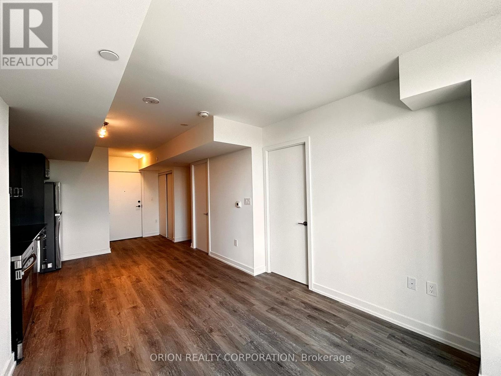 807 - 556 Marlee Avenue, Toronto, Ontario  M6B 0B1 - Photo 17 - W12421252