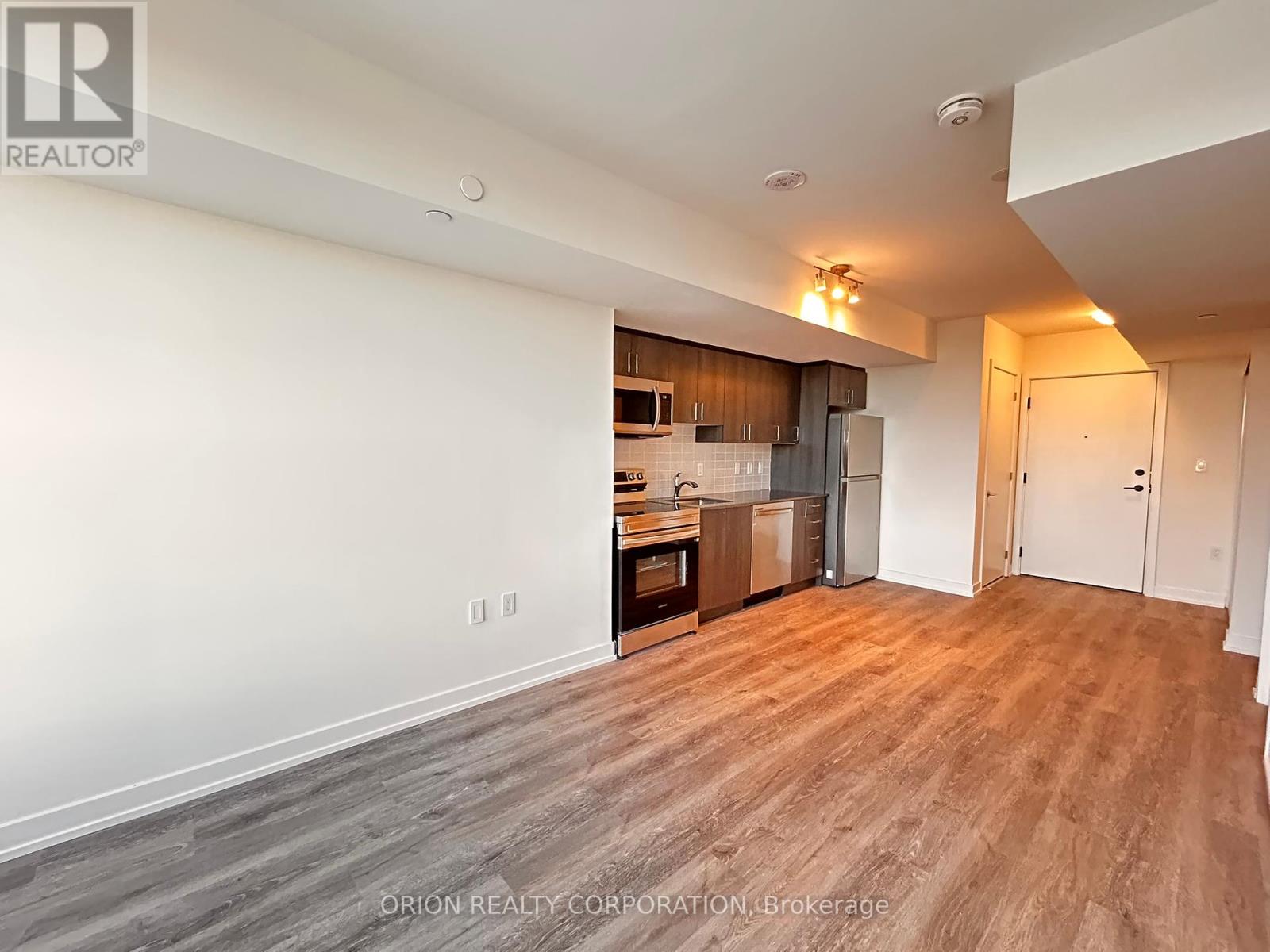 807 - 556 Marlee Avenue, Toronto, Ontario  M6B 0B1 - Photo 18 - W12421252