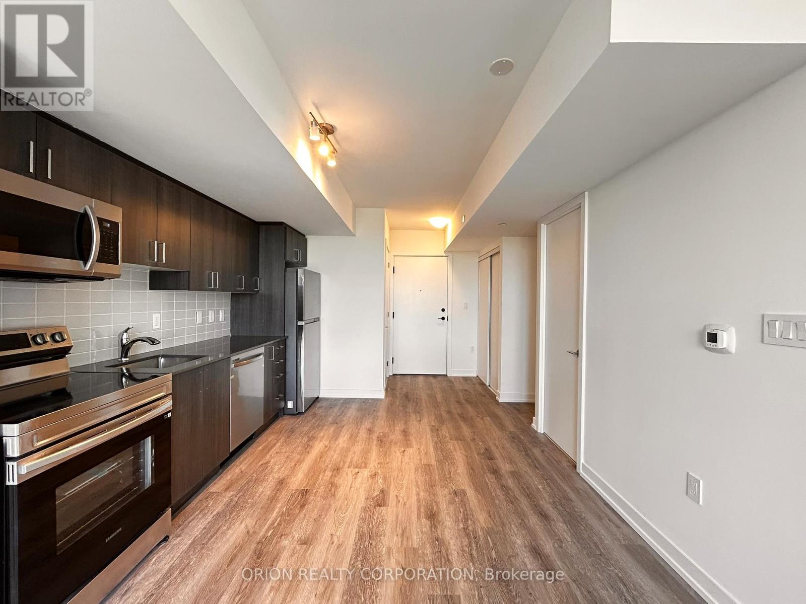 807 - 556 Marlee Avenue, Toronto, Ontario  M6B 0B1 - Photo 11 - W12421252