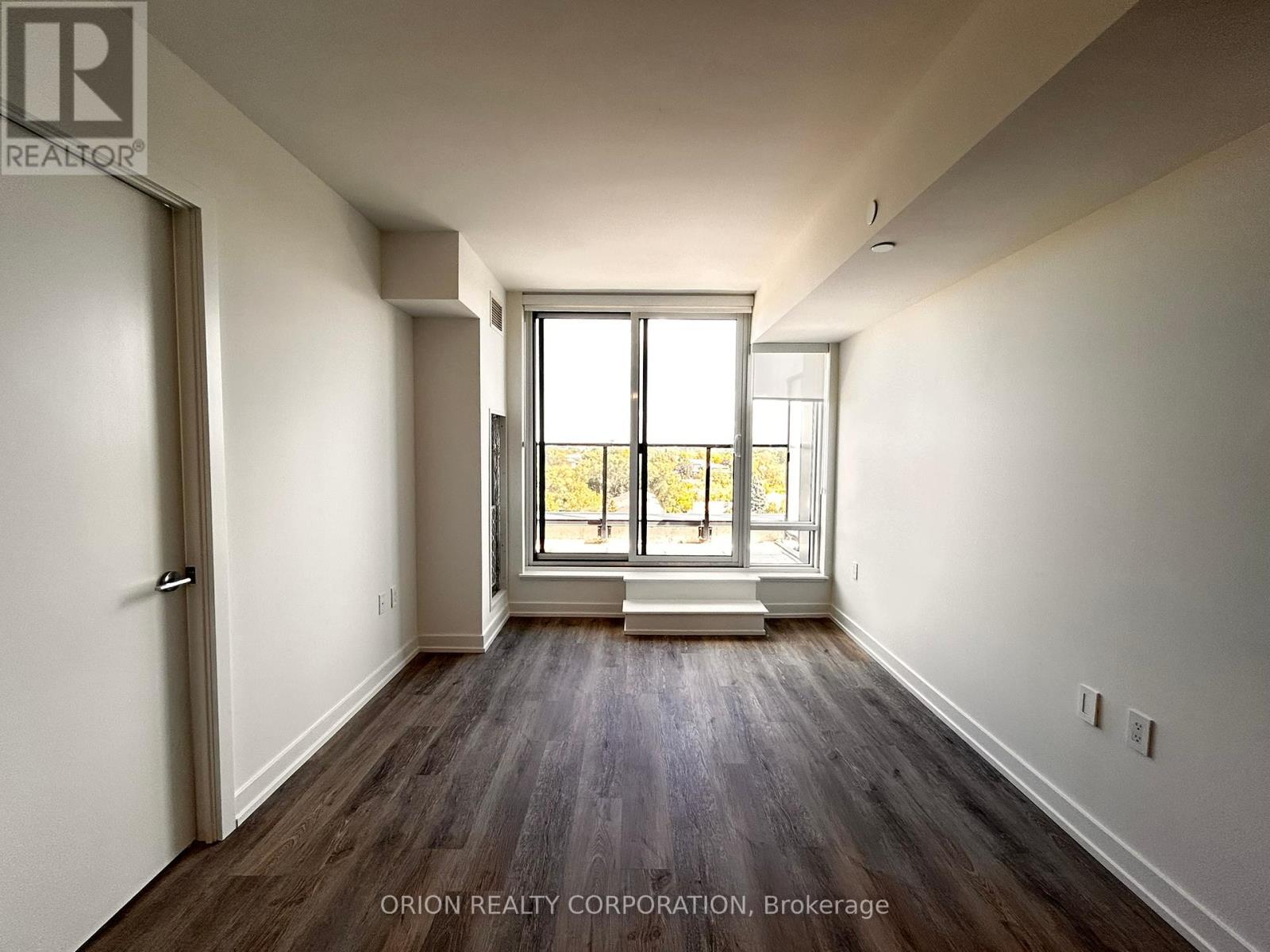 807 - 556 Marlee Avenue, Toronto, Ontario  M6B 0B1 - Photo 13 - W12421252
