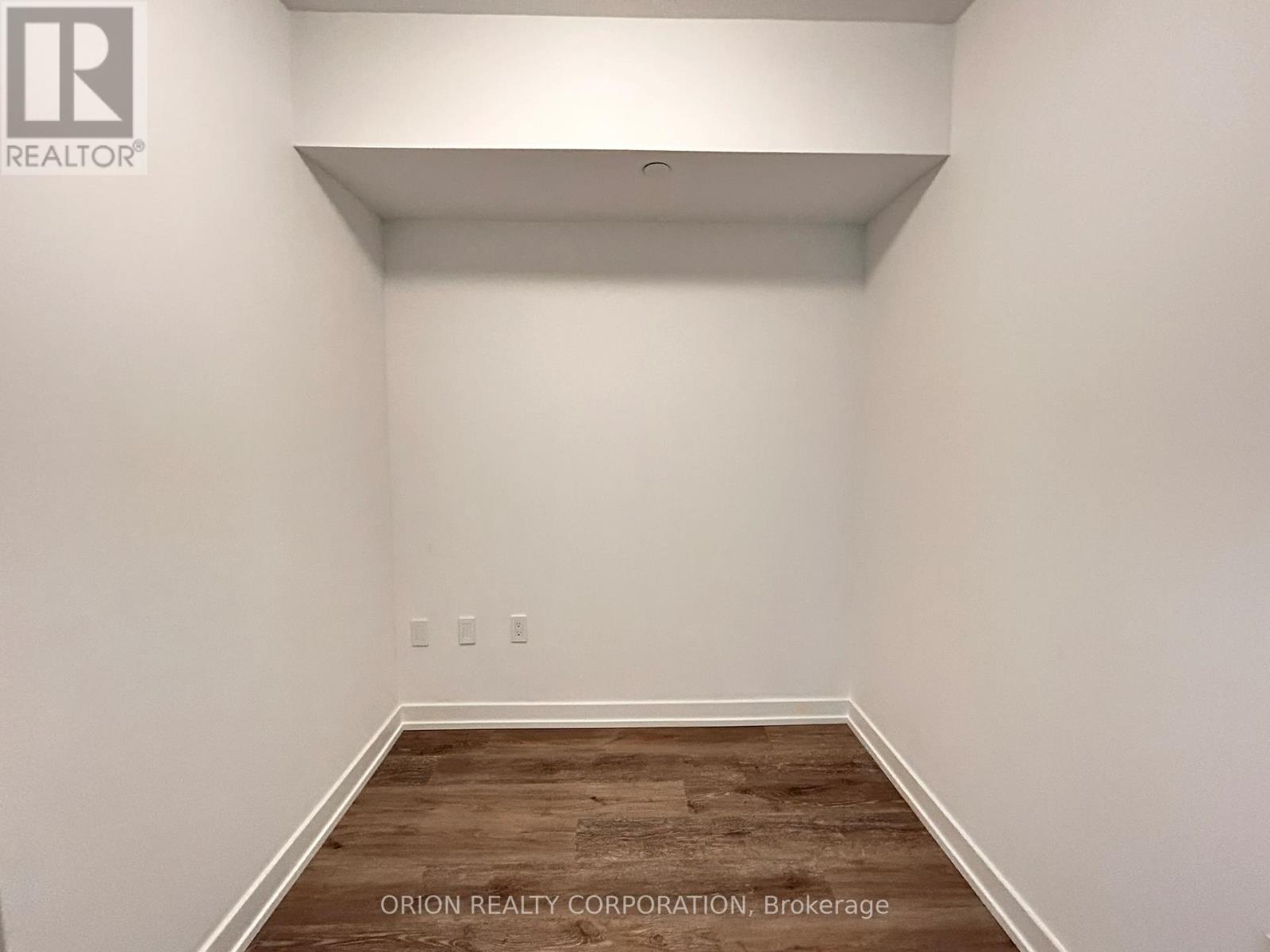 807 - 556 Marlee Avenue, Toronto, Ontario  M6B 0B1 - Photo 7 - W12421252
