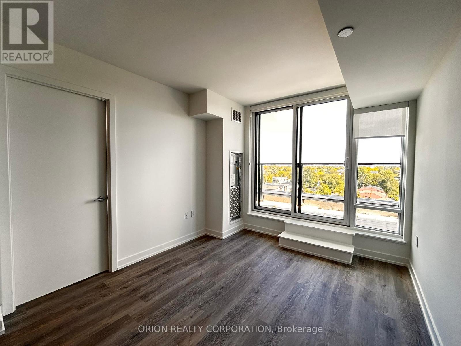 807 - 556 Marlee Avenue, Toronto, Ontario  M6B 0B1 - Photo 15 - W12421252