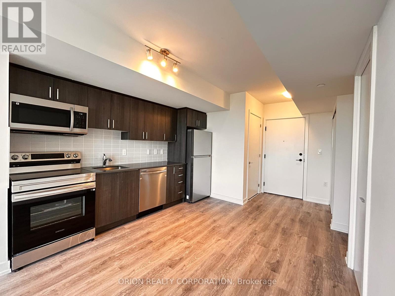 807 - 556 Marlee Avenue, Toronto, Ontario  M6B 0B1 - Photo 12 - W12421252