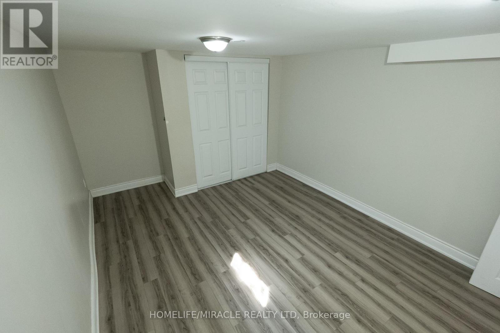12 Brubeck Road, Toronto, Ontario  M9M 1W7 - Photo 15 - W12421675