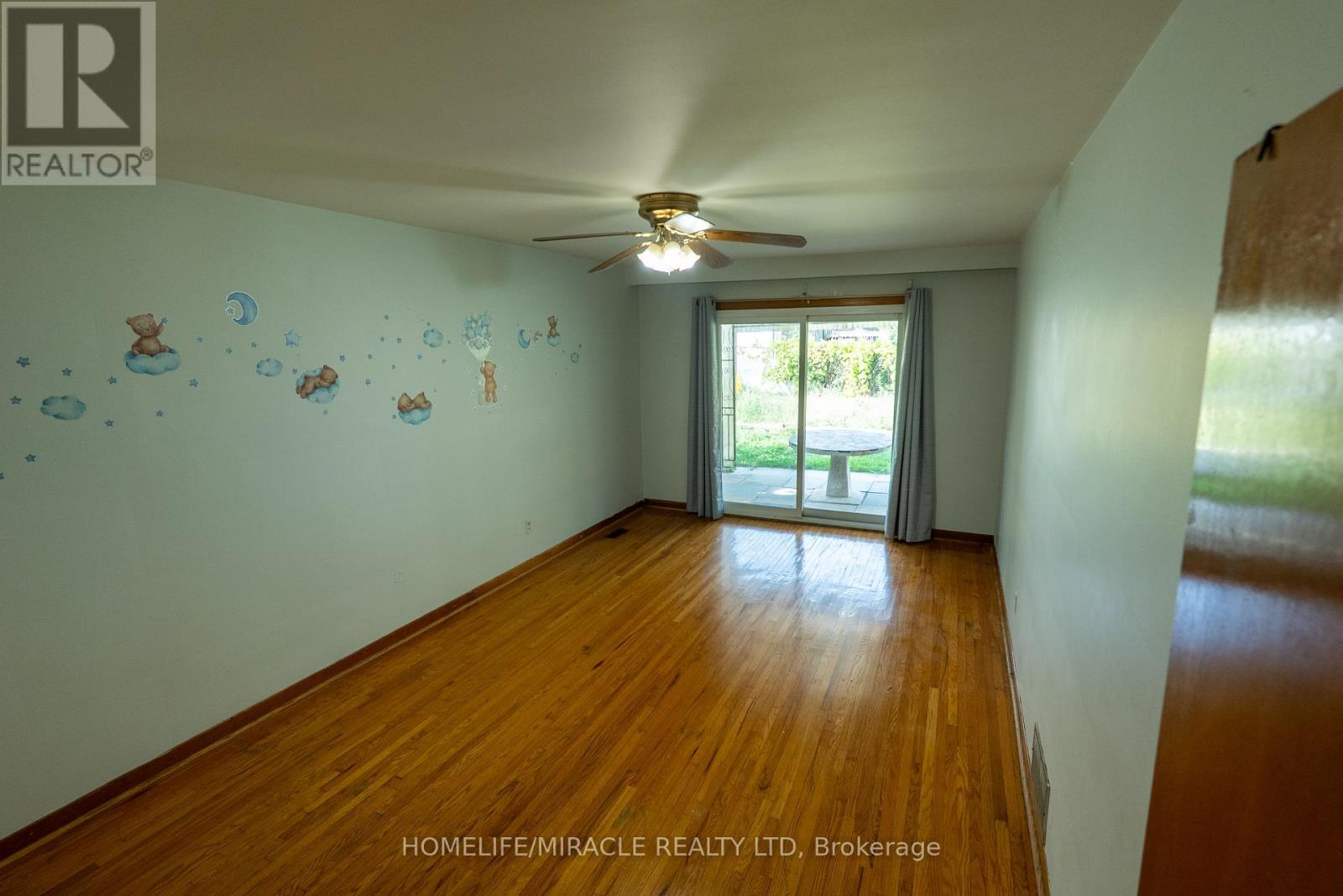 12 Brubeck Road, Toronto, Ontario  M9M 1W7 - Photo 27 - W12421675