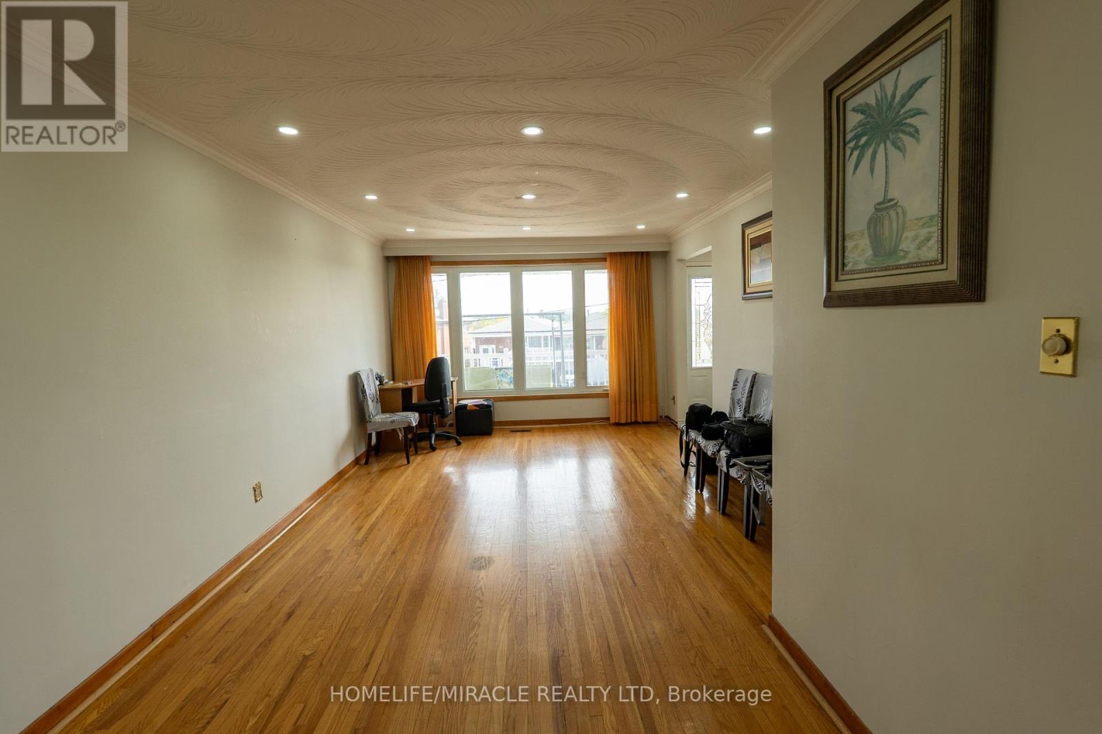 12 Brubeck Road, Toronto, Ontario  M9M 1W7 - Photo 40 - W12421675
