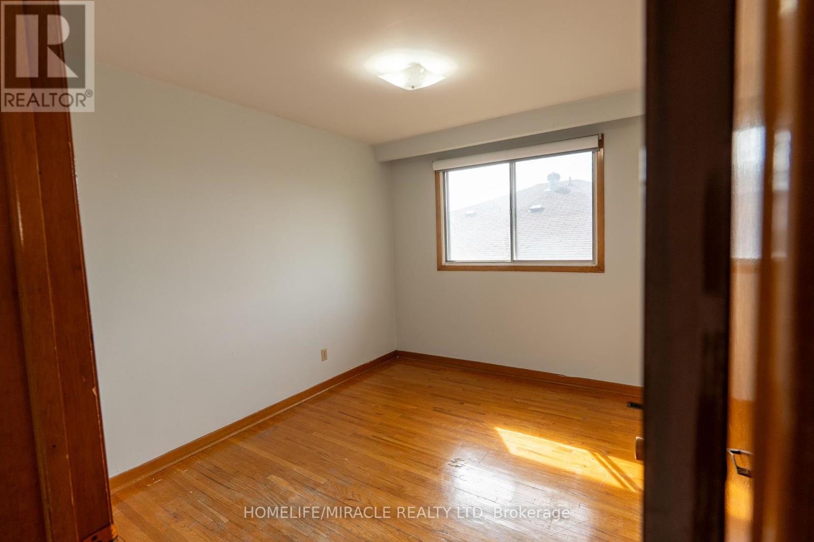 12 Brubeck Road, Toronto, Ontario  M9M 1W7 - Photo 46 - W12421675