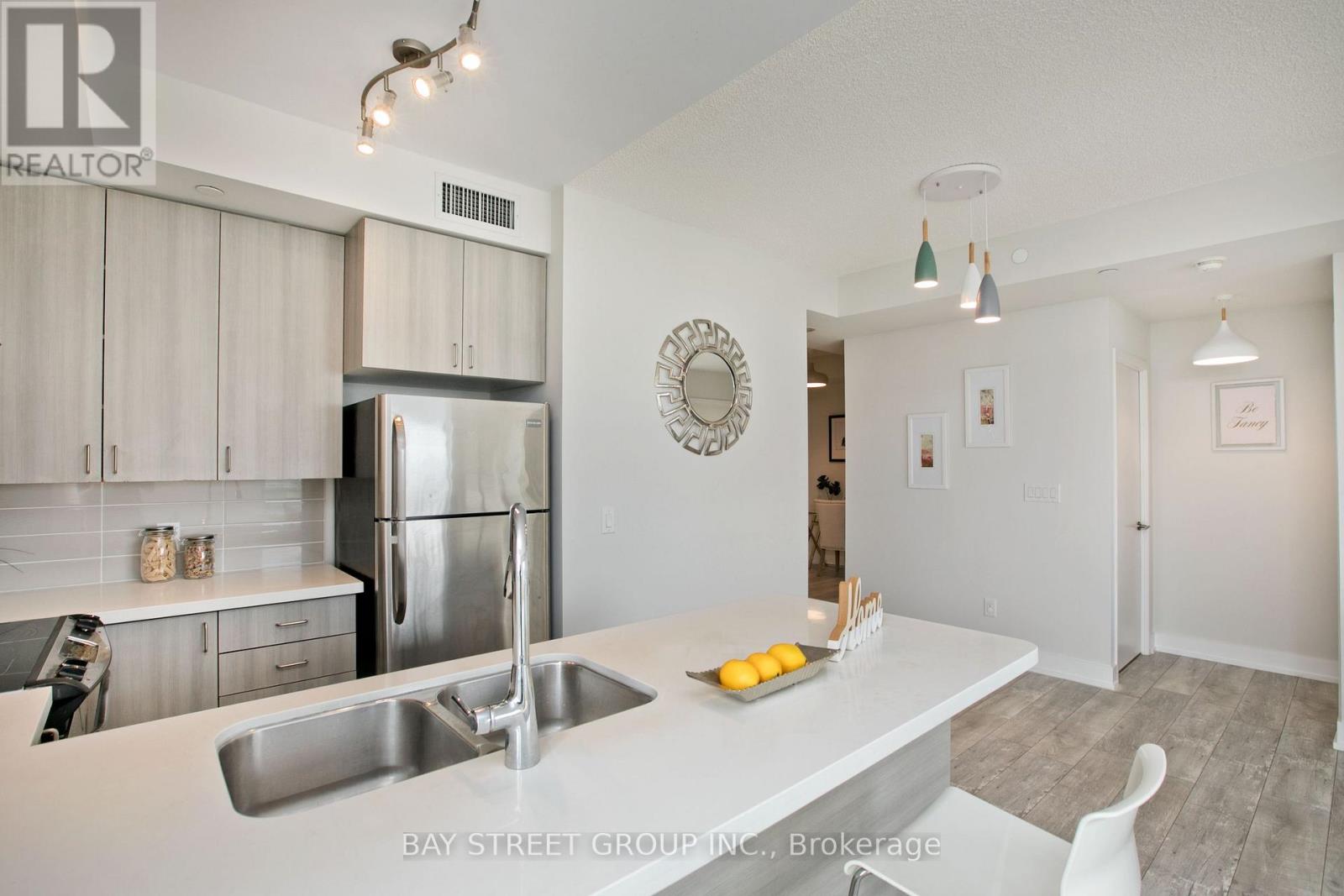 528 - 540 Bur Oak Avenue, Markham, Ontario  L6C 0Y2 - Photo 8 - N12423159