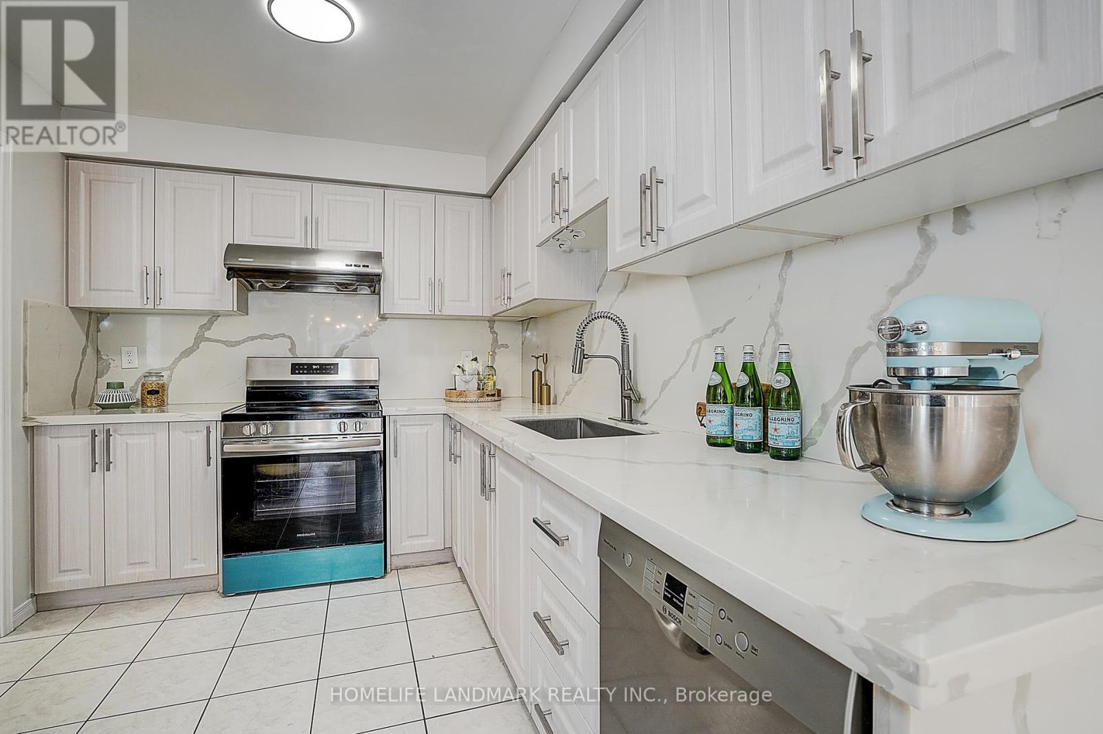 124 King William Crescent, Richmond Hill, Ontario  L4B 4T1 - Photo 14 - N12423161