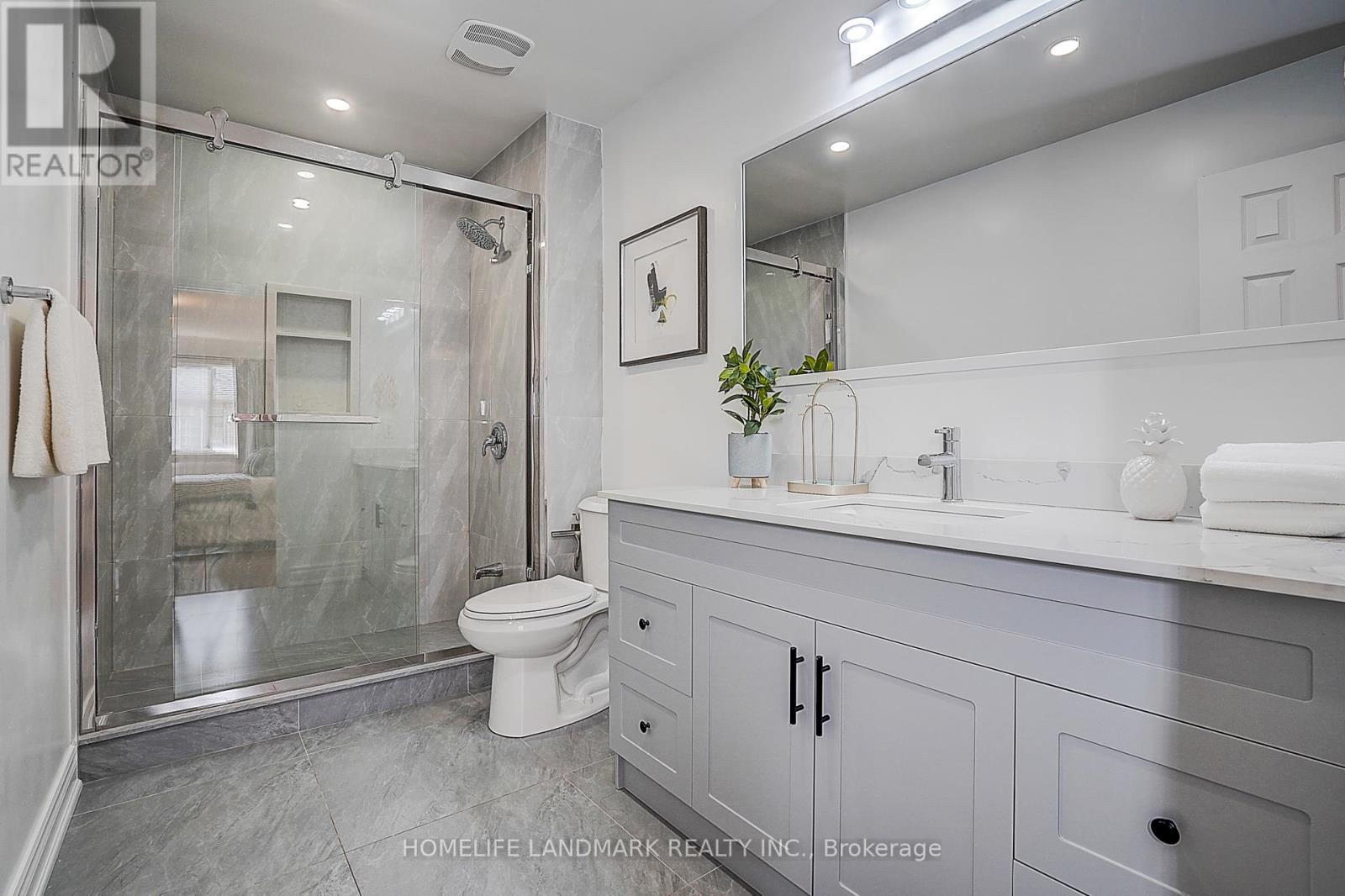 124 King William Crescent, Richmond Hill, Ontario  L4B 4T1 - Photo 22 - N12423161
