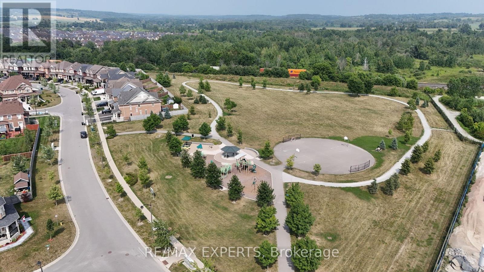 73 Donnan Drive, New Tecumseth, Ontario  L0G 1W0 - Photo 45 - N12423171