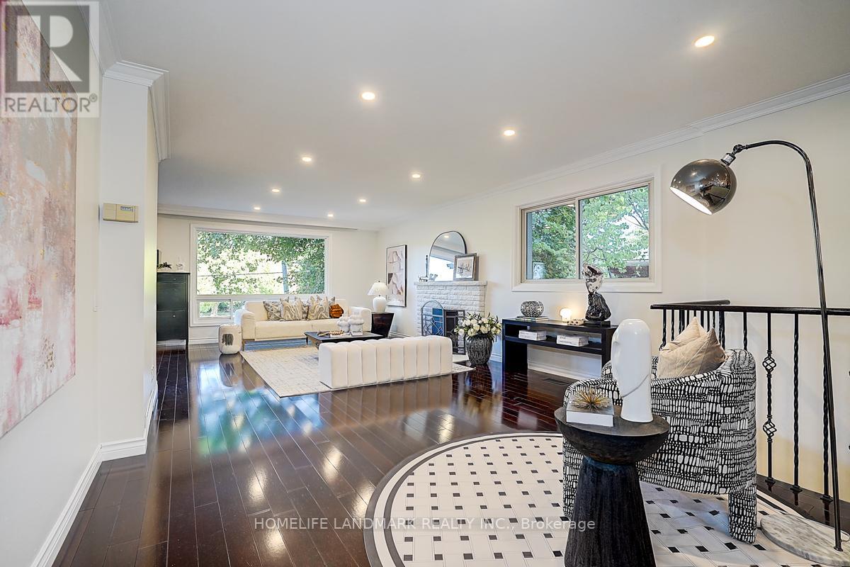 12 Paramount Road, Markham, Ontario  L3P 2V7 - Photo 14 - N12423185