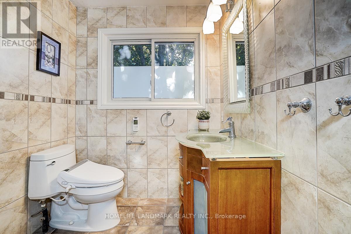 12 Paramount Road, Markham, Ontario  L3P 2V7 - Photo 28 - N12423185