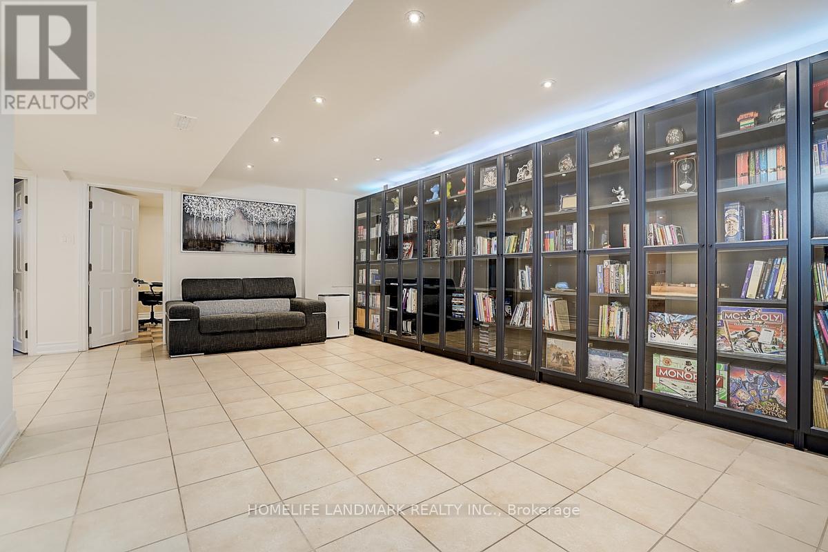 12 Paramount Road, Markham, Ontario  L3P 2V7 - Photo 29 - N12423185