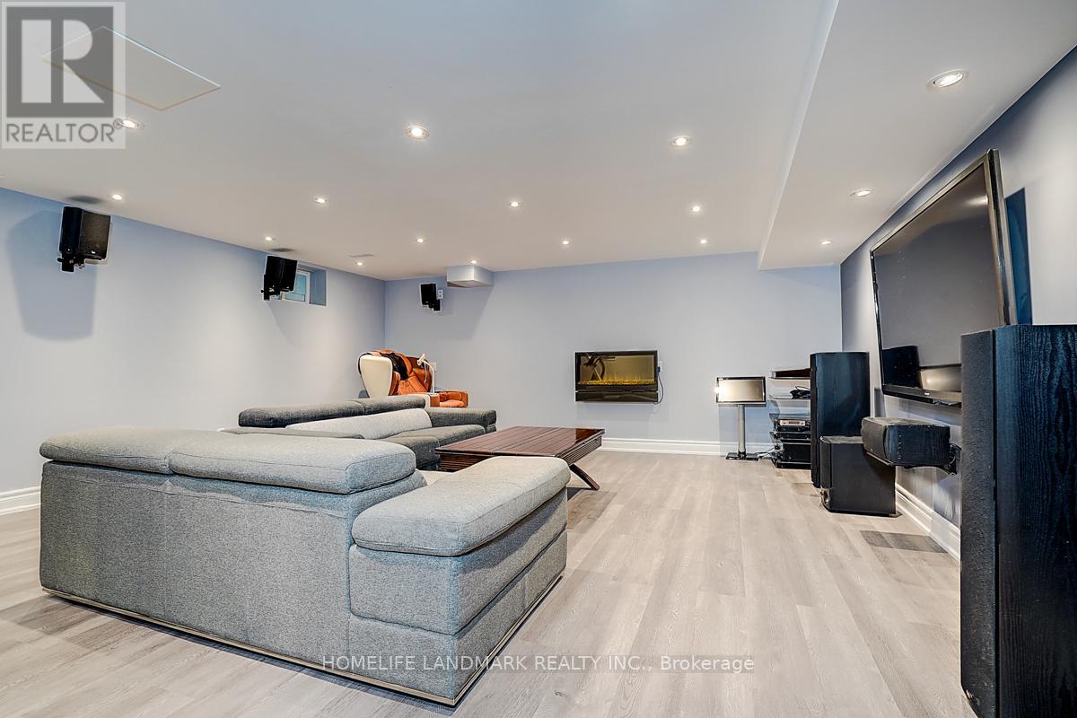 12 Paramount Road, Markham, Ontario  L3P 2V7 - Photo 35 - N12423185