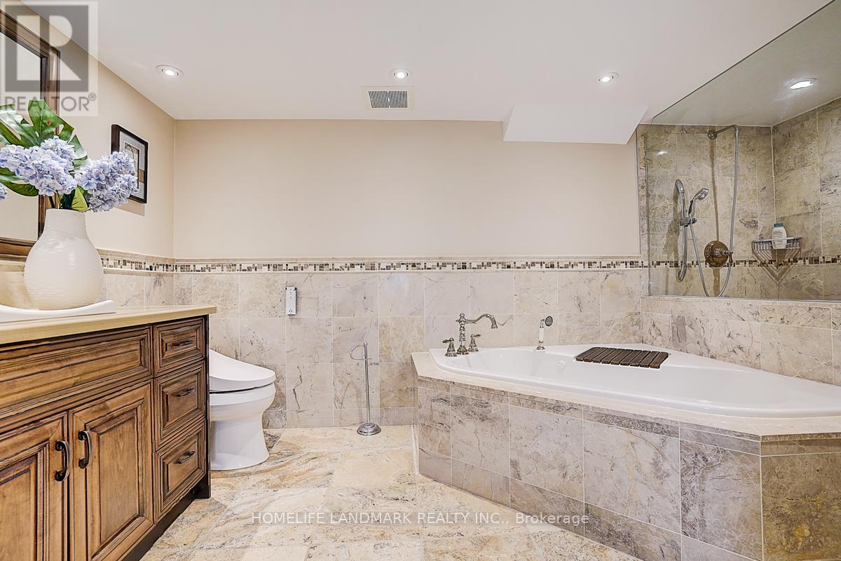 12 Paramount Road, Markham, Ontario  L3P 2V7 - Photo 38 - N12423185