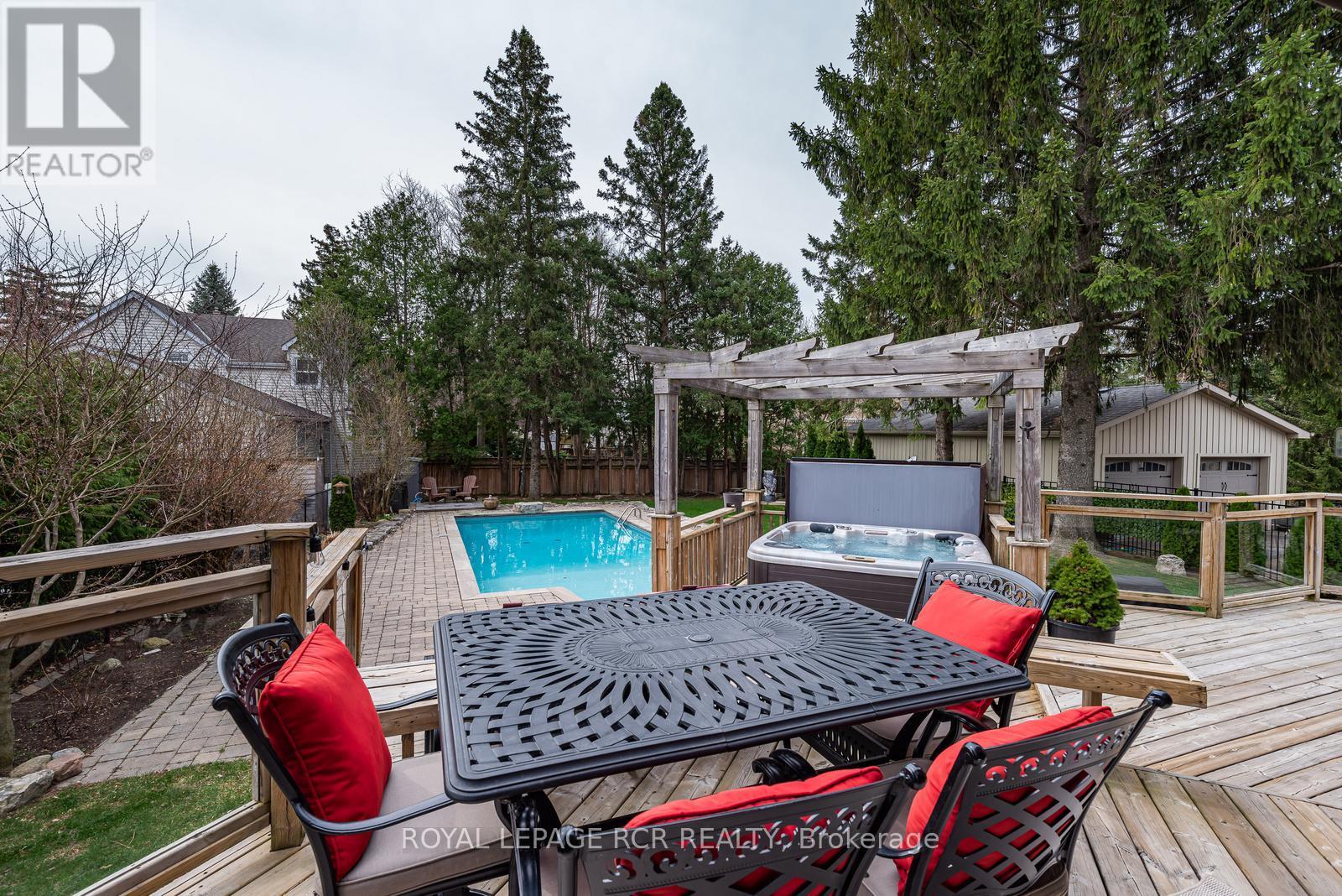 53 Metcalfe Street, Aurora (Aurora Village), Ontario  L4G 1E5 - Photo 11 - N12423190
