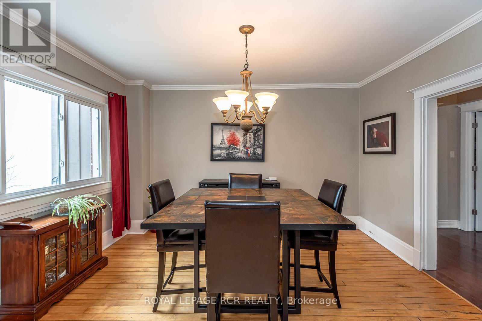 53 Metcalfe Street, Aurora (Aurora Village), Ontario  L4G 1E5 - Photo 12 - N12423190